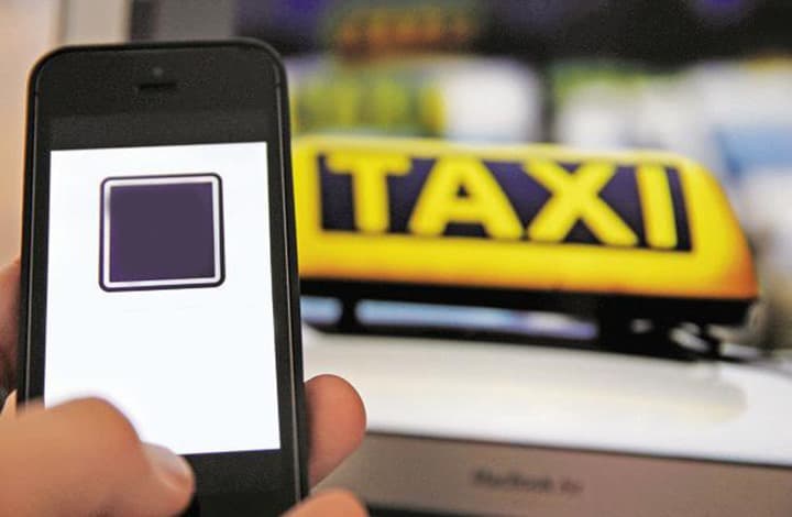 تاکسی های هوشمند، با راننده های موبایل به دست