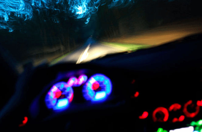 از خطرات رانندگی در شب چه می دانیم؟ ( توصیه هایی برای رانندگی امن تر در شب )